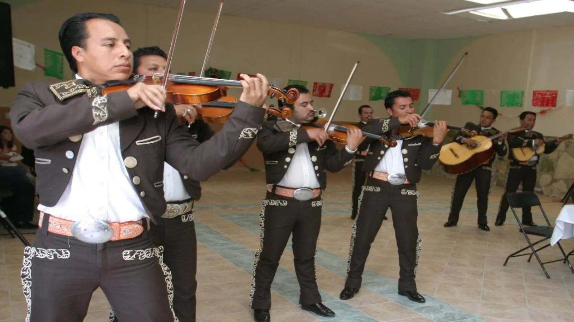 MARIACHI F D L VEGA (3)